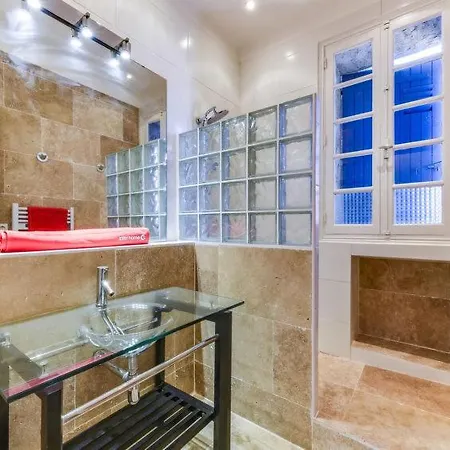 Sainte-maxime Sleeps 6 Pool Air Con Wifi * Sainte-Maxime