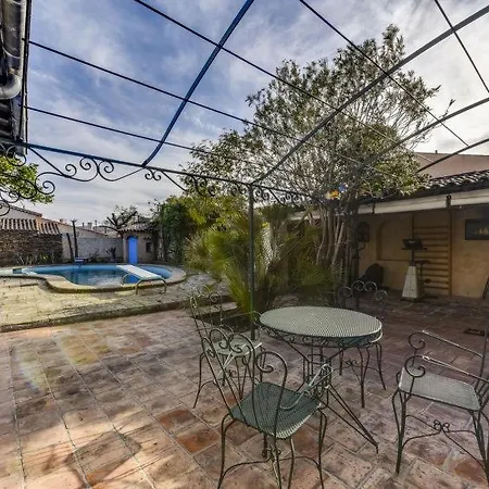 Sainte-maxime Sleeps 6 Pool Air Con Wifi *