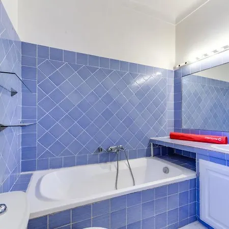 Sainte-maxime Sleeps 6 Pool Air Con Wifi * Sainte-Maxime